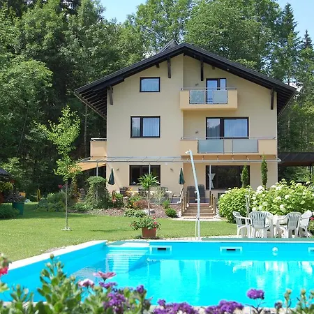 Haus Am Wald * Faak am See